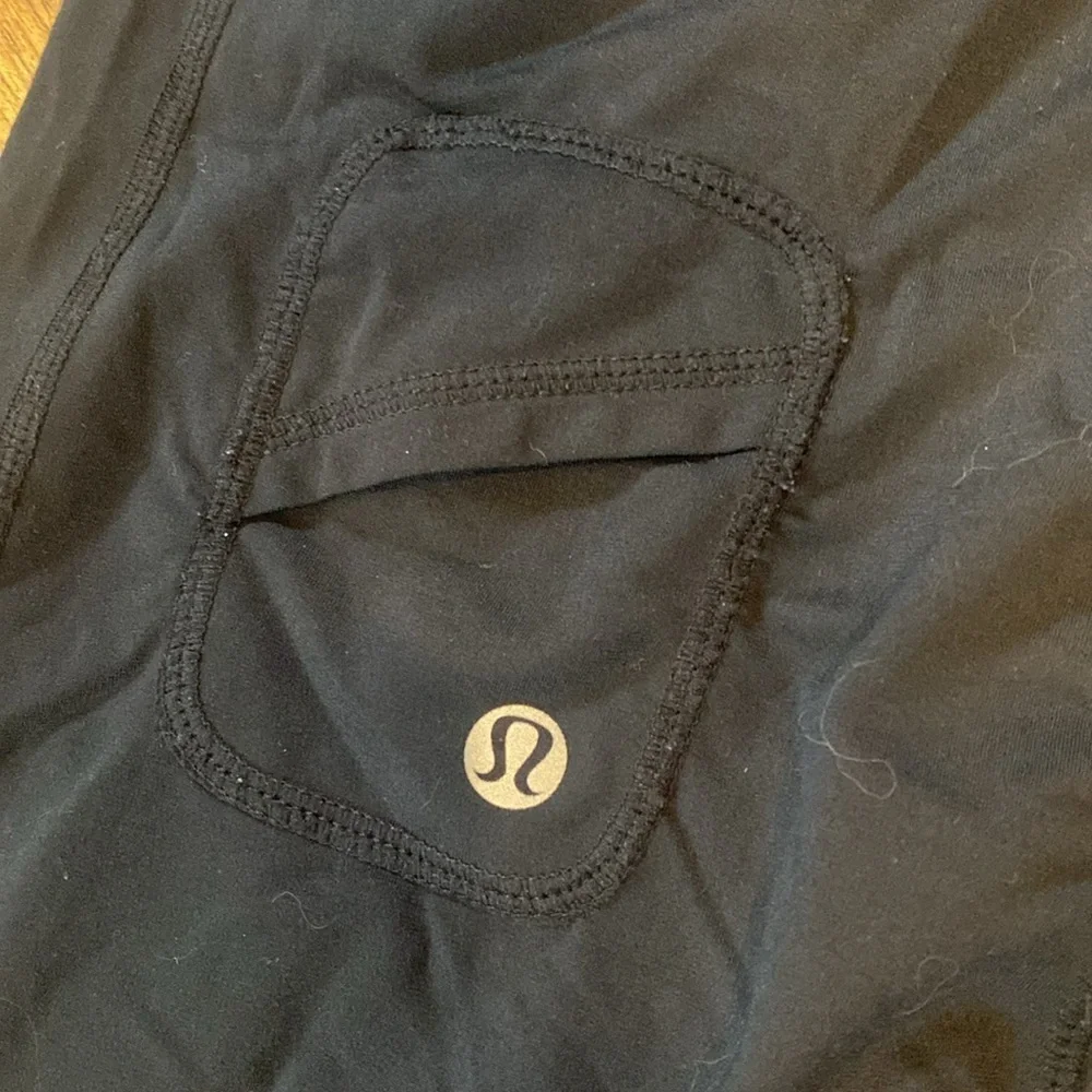 Lululemon tank top - Picture 2 of 4